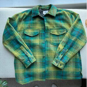 NWOT Urban Outfitters BDG green blue plaid flannel jacket. Size: Small